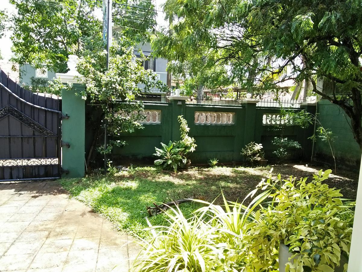 Ruslanka Homestay Ettukala Bagian luar foto