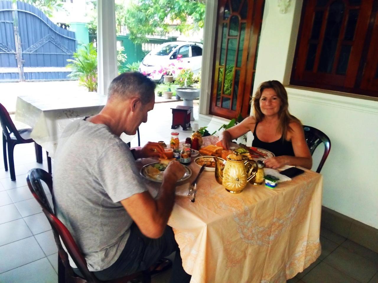 Ruslanka Homestay Ettukala Bagian luar foto