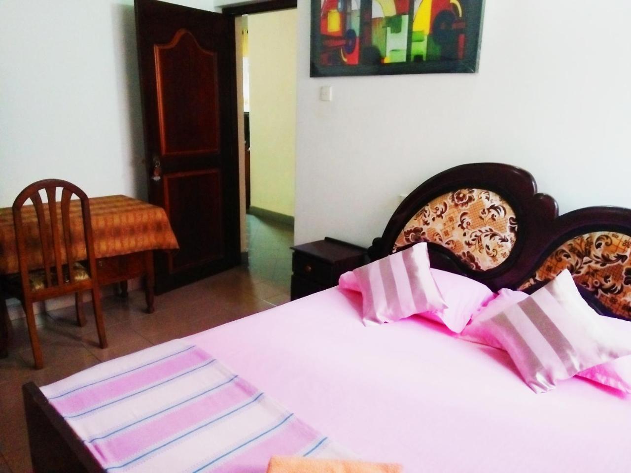 Ruslanka Homestay Ettukala Bagian luar foto