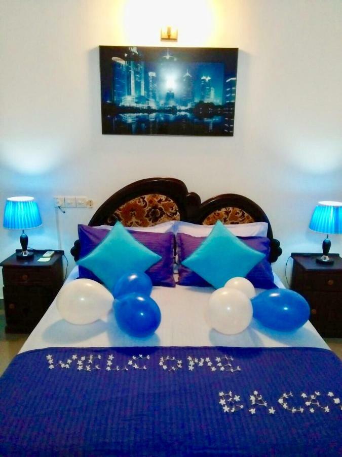 Ruslanka Homestay Ettukala Bagian luar foto