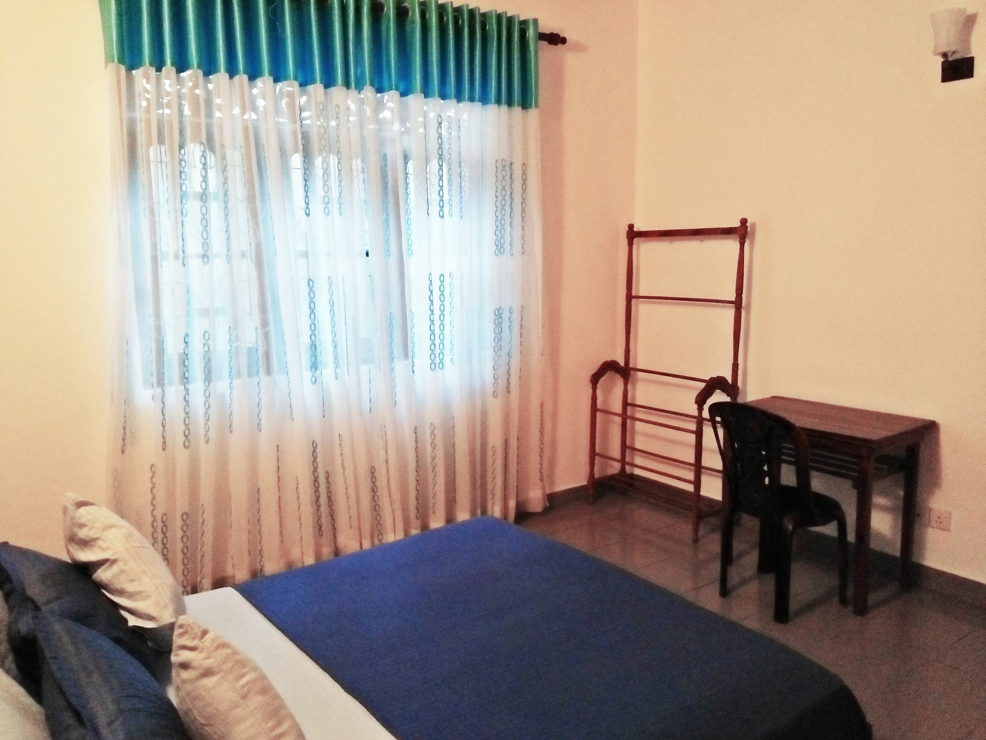 Ruslanka Homestay Ettukala Bagian luar foto